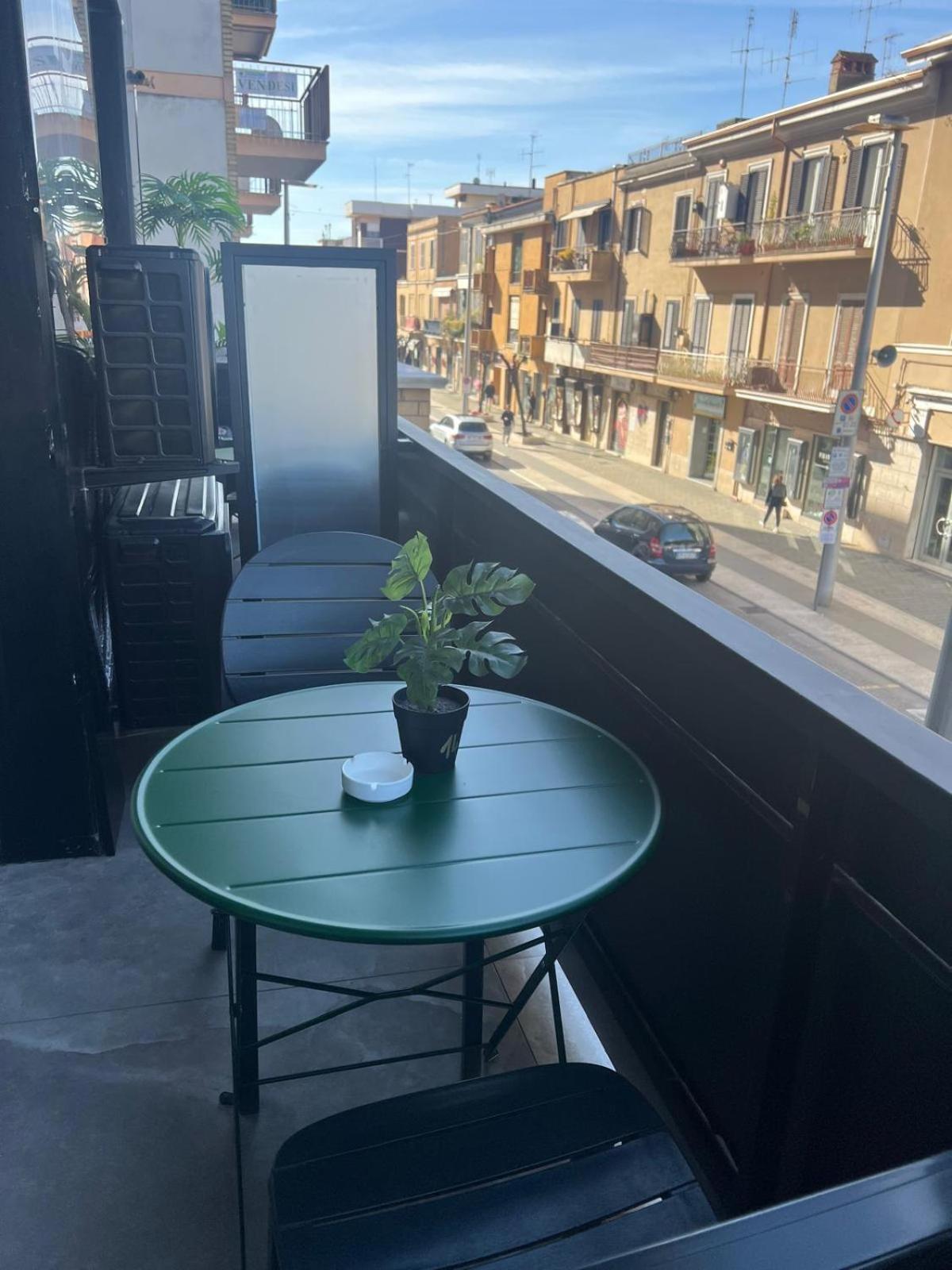 B&B Caffe Retro' Cisterna di Latina Eksteriør bilde